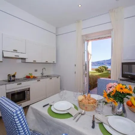 Sleeps 4 Pool T421413 *